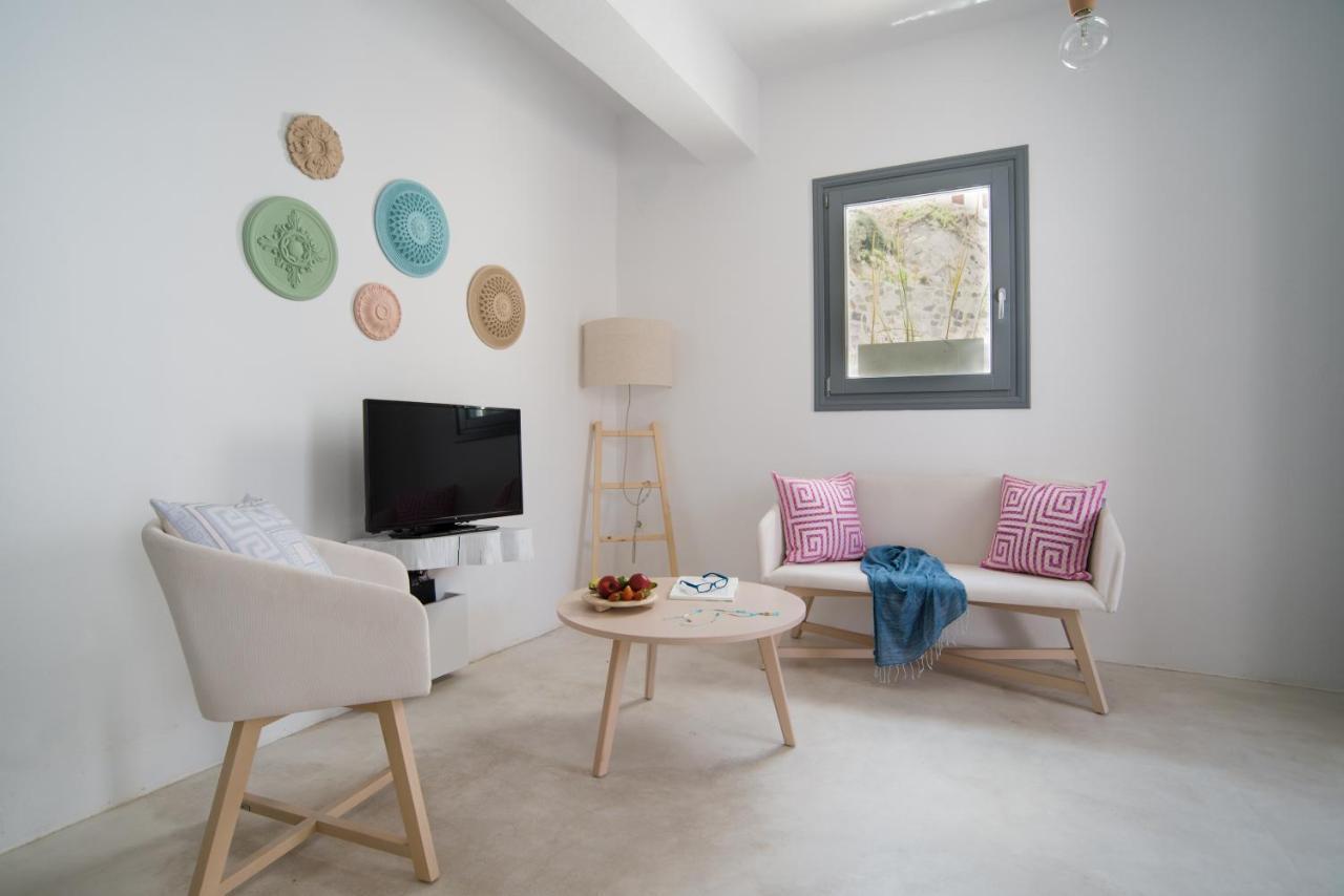 Lagadi Suites By K&K Mesaria Chambre photo